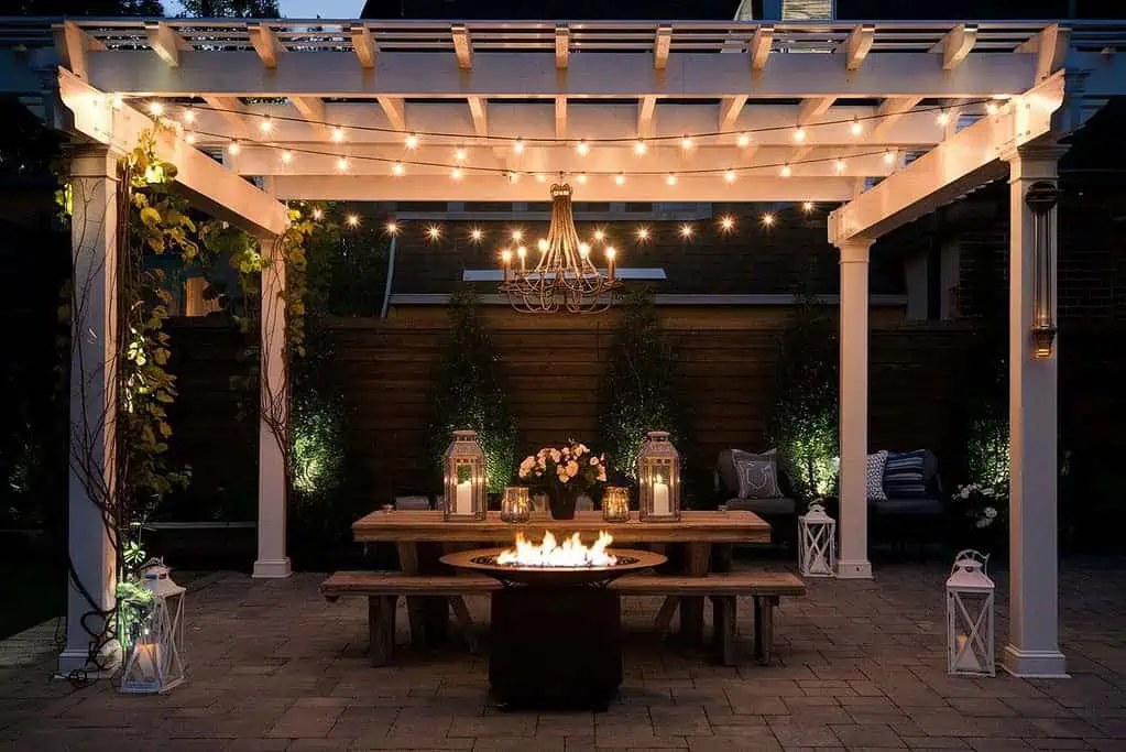 how to decorate a pergola with lights